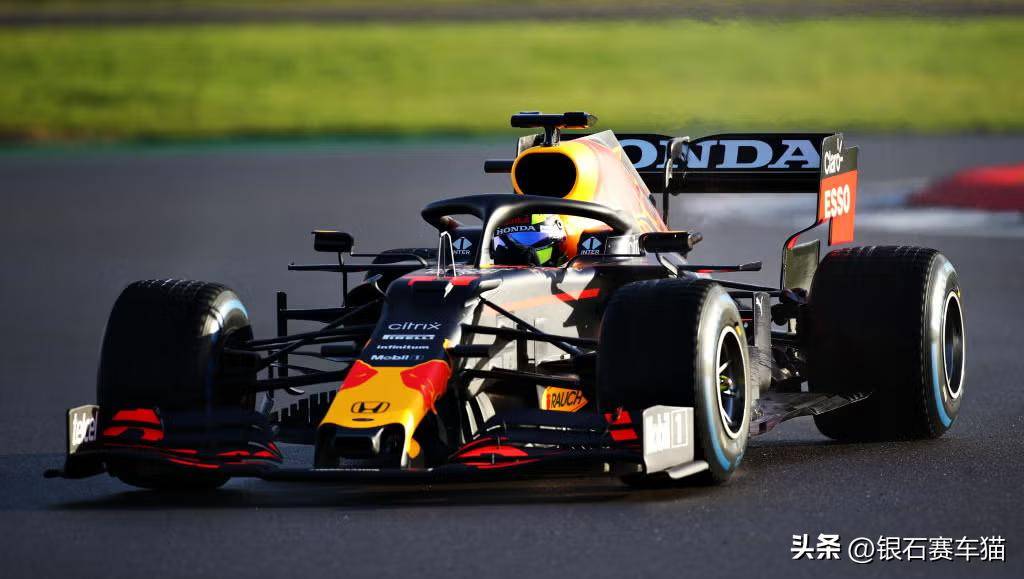 索伯车队险胜雷诺车队,佩雷兹点燃赛场 索伯车队险胜雷诺车队,佩雷兹点燃赛场