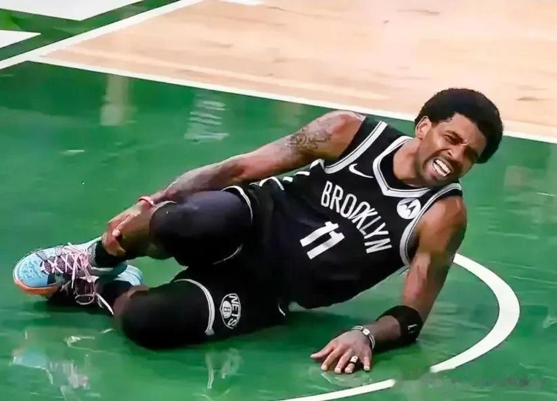 上海队鏖战雄鹿,欧文刷新纪录 上海队鏖战雄鹿,欧文刷新纪录