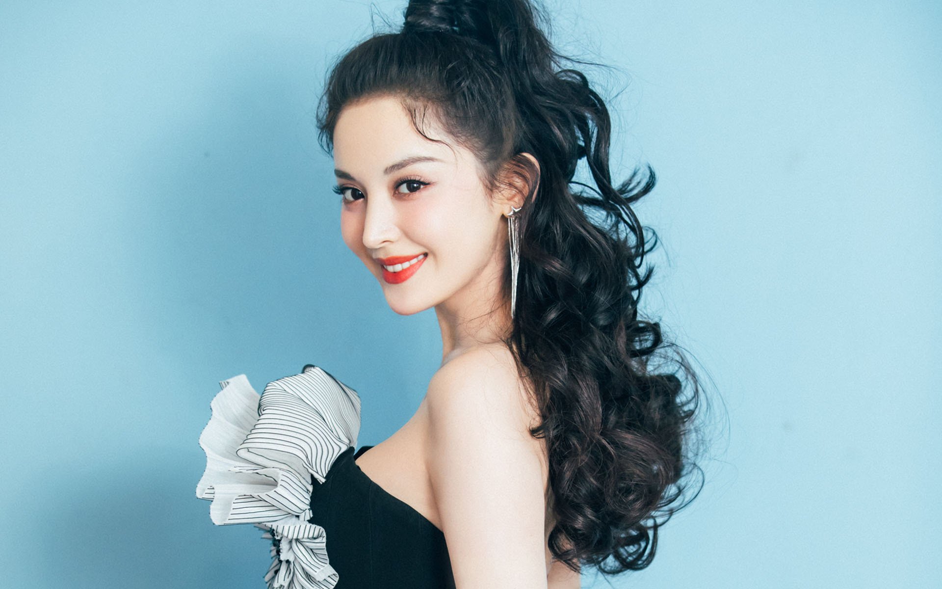 跨越国界的绿茵证明,加维在AC米兰对阵伊拉克友谊赛中闪耀崛起